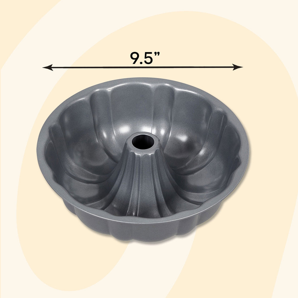 Everyday Non-Stick Bundt Cake Pan 9.51" Fluted Tube Baking Pan, Packaging May Vary